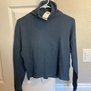Abercrombie blue soft and cozy turtleneck sweater